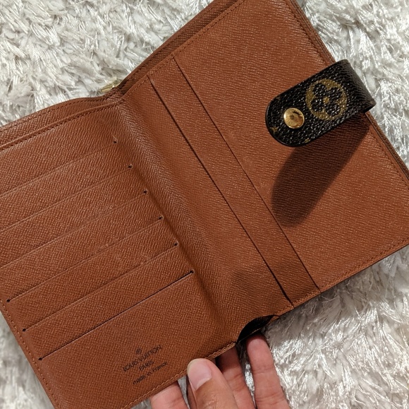 Louis Vuitton wallet - Picture 4 of 8